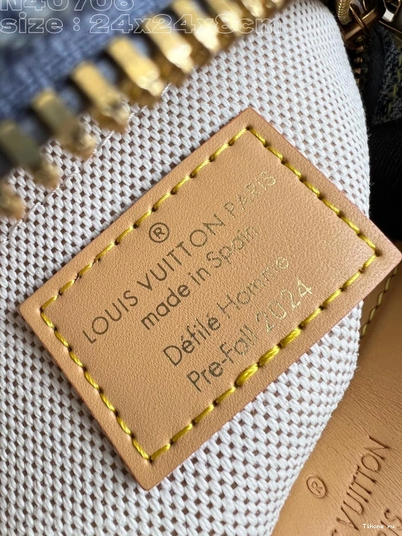 Affordable Chess LOUIS VUITTON Messenger-24*24*8CM 0812